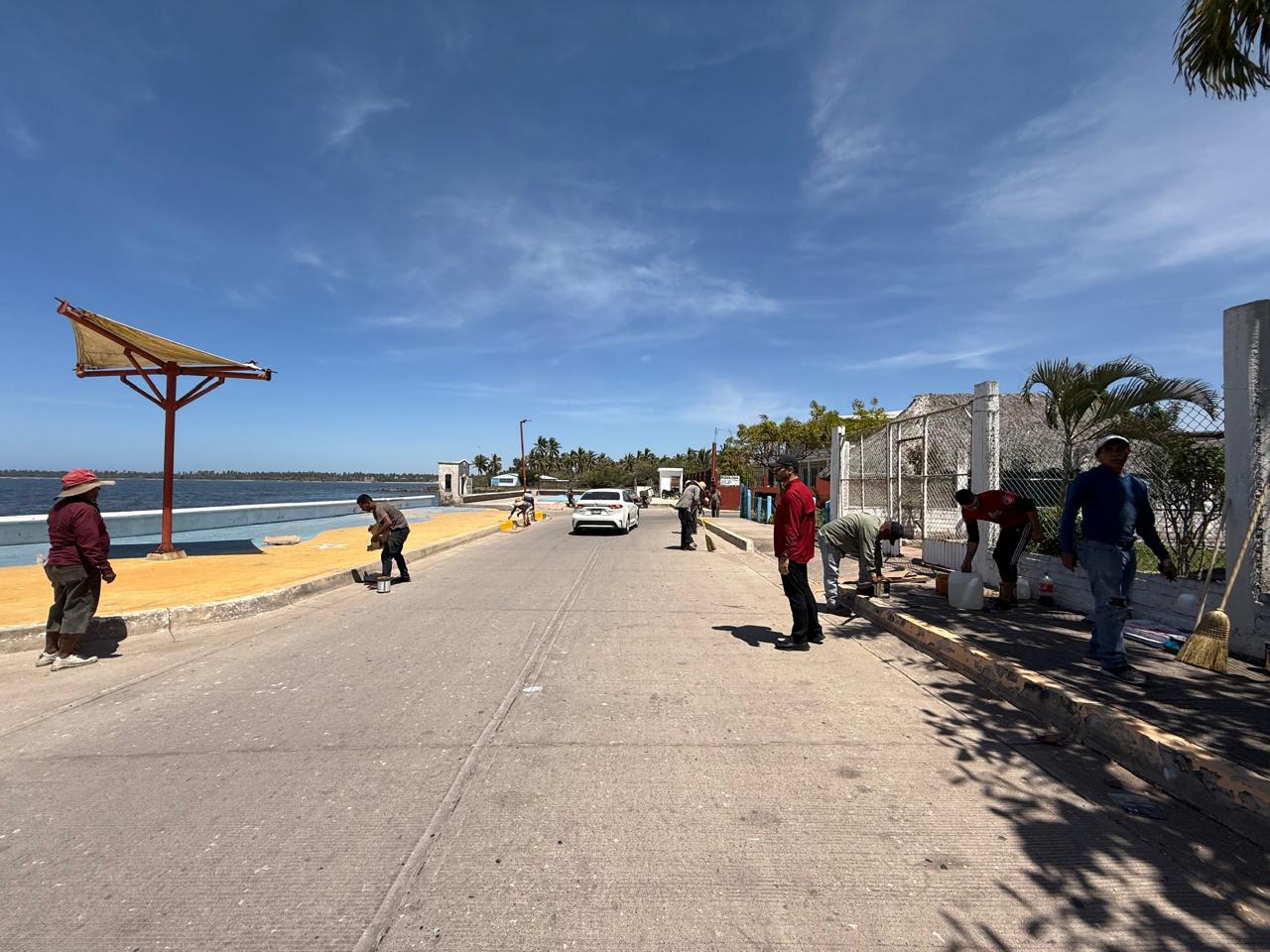 $!Ponen en forma a Teacapán para las vacaciones de Semana Santa