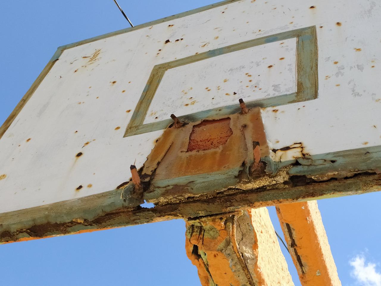 $!Tablero en la cancha de baloncesto de la Unidad Sahop.