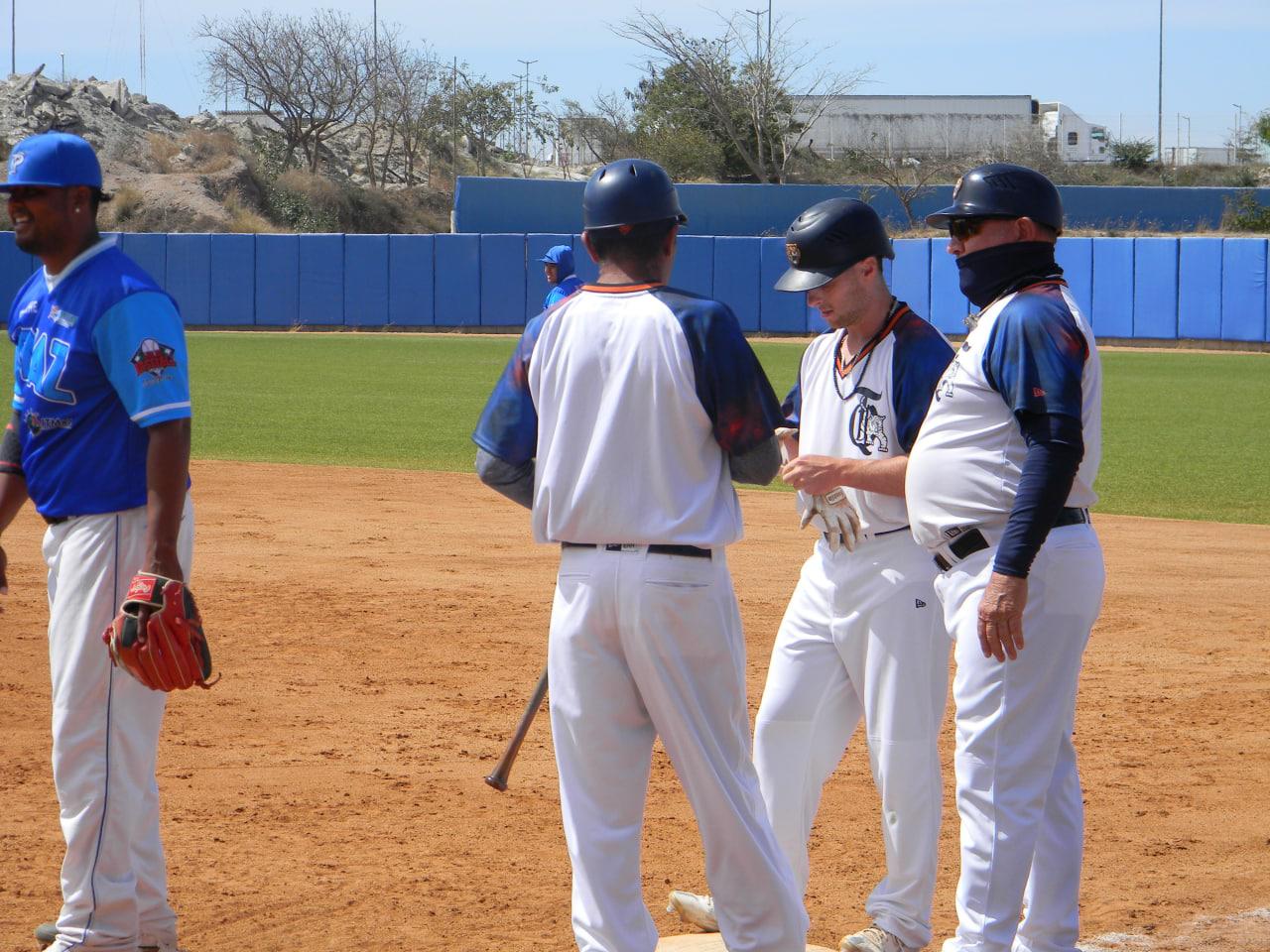 $!Tigres de Quintana Roo blanquea a Picudos de Itmaz en su primer juego de pretemporada
