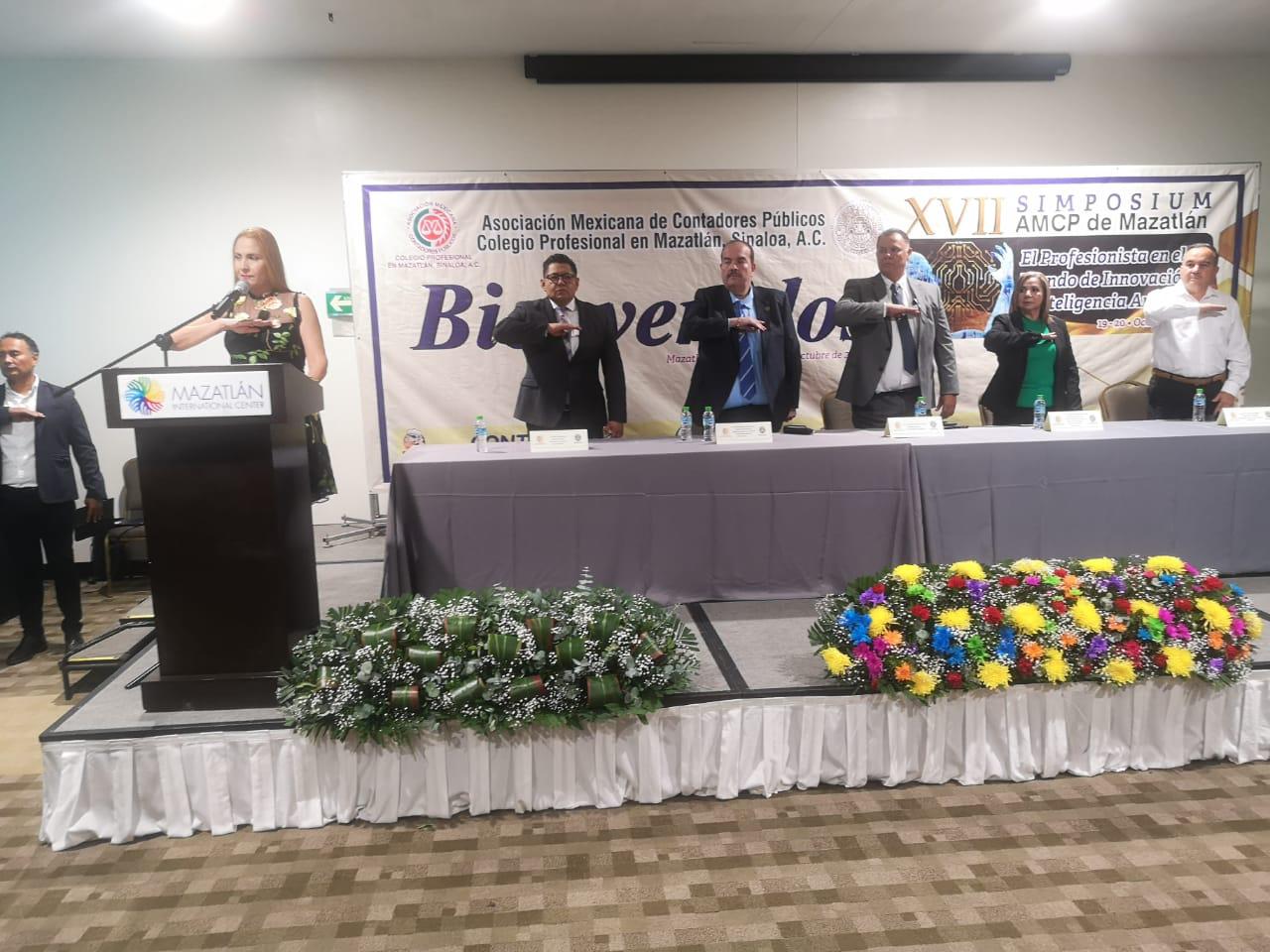 $!Realizan contadores simposium encaminado a la innovación e inteligencia artificial, en Mazatlán