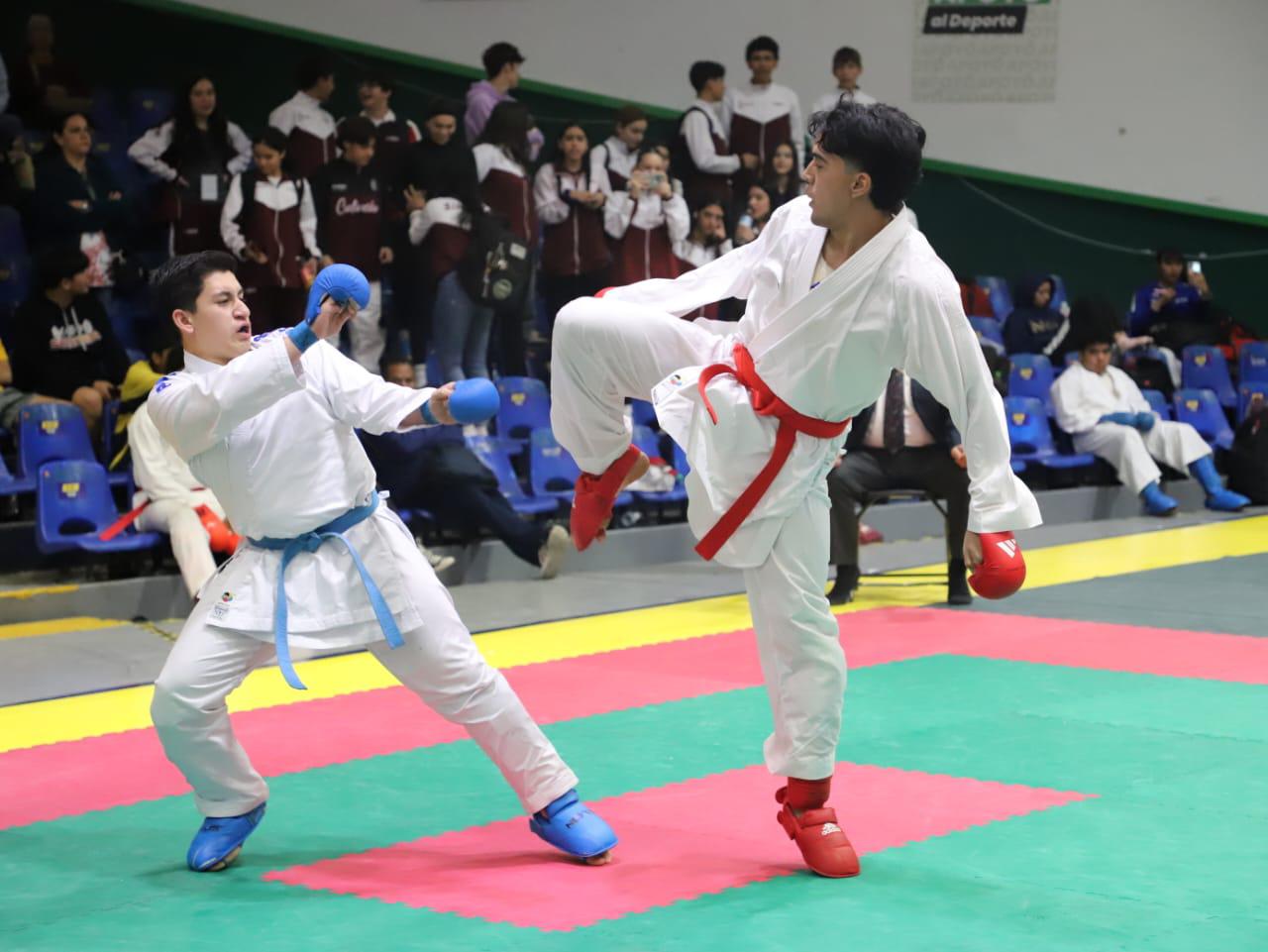 $!Finaliza Sinaloa con 22 pases a los Nacionales en karate do