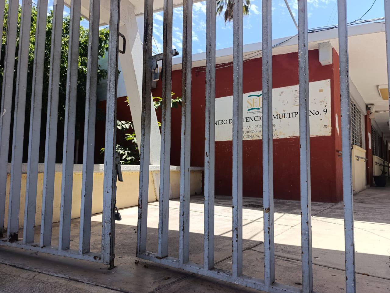 $!Plantel del Centro de Atención Múltiple de Escuinapa se queda sin luz