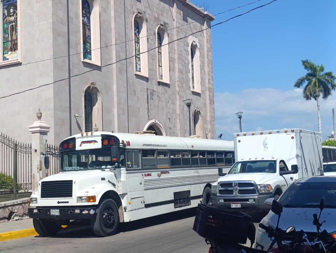 $!No se llenan en Escuinapa camiones para ir a evento de AMLO por miedo, señalan organizadores