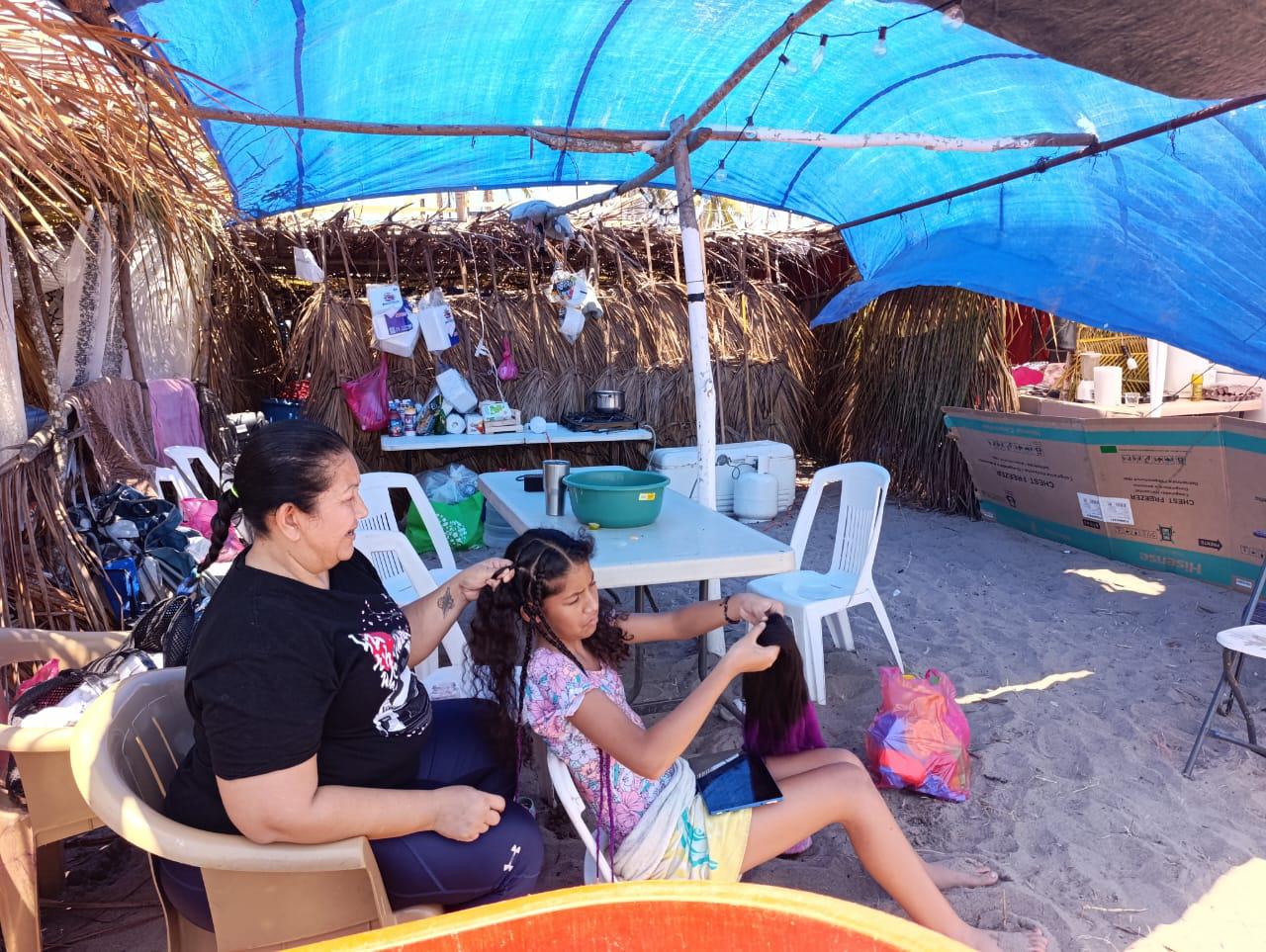 $!Con todo y hasta el perico: Fiestas del Mar de Las Cabras arrancan con tradición y seguridad