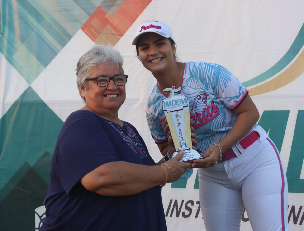 $!Cierran con broche de oro temporada 2022 de la Liga de Softbol Imdem