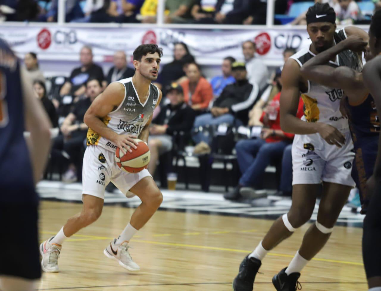 $!Ángeles le saca la escoba en casa a Venados Basketball