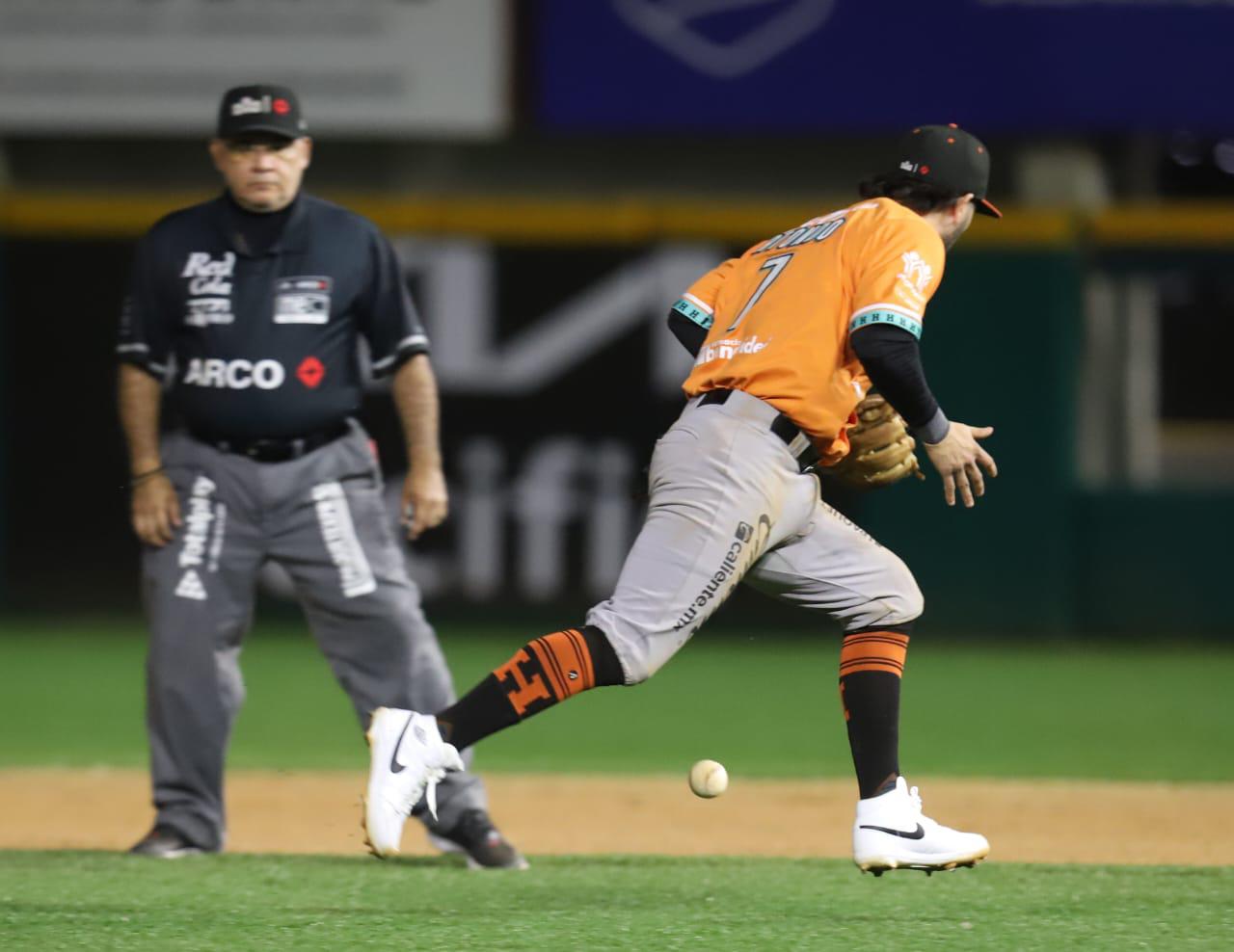 $!Se queda corto Venados y Naranjeros está a uno del título, en duelo que terminó con conato de bronca