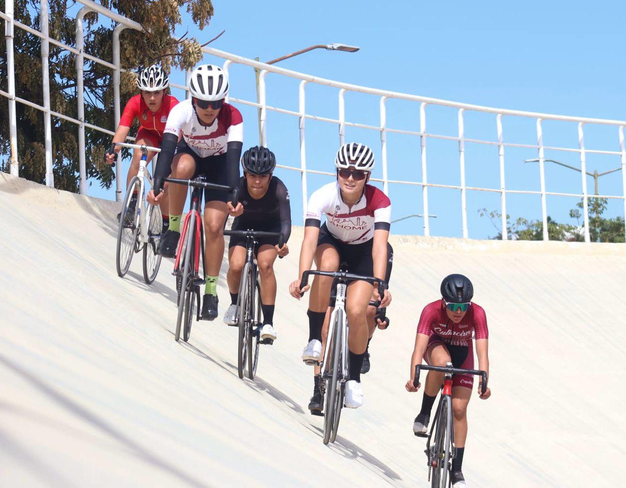 $!Los hermanos Enciso y Diana Álvarez dominan el velódromo de Culiacán