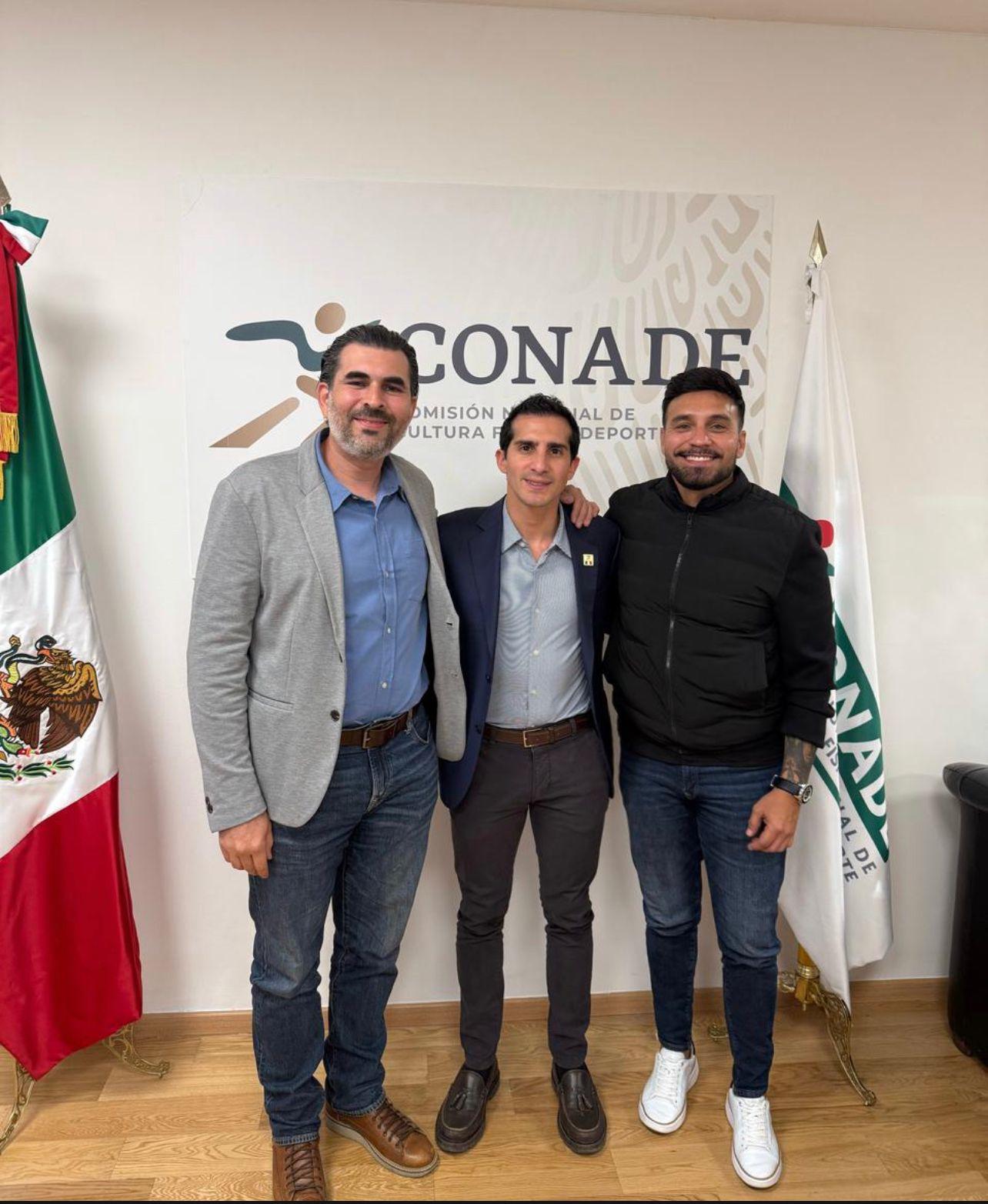 $!Recibe Rommel Pacheco a director del Isde, Julio Cascajares