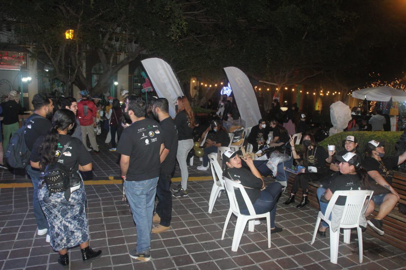 $!Listas las porras para apoyar a las candidatas a Reina del Carnaval de Mazatlán