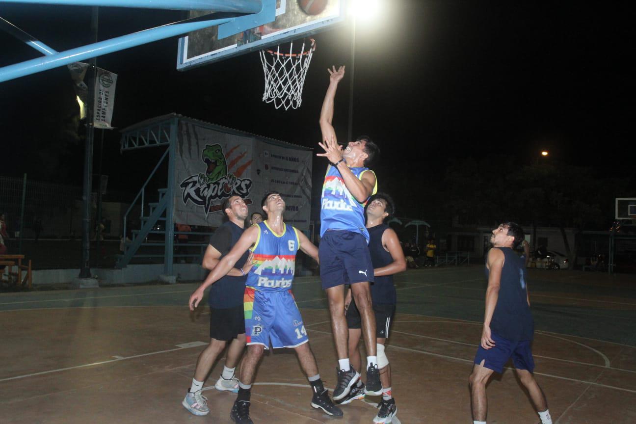 $!Picudos Itmaz es tricampeón del baloncesto en Casa Hogar