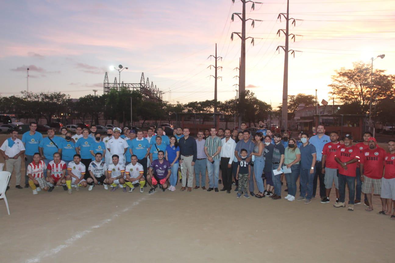 $!Colegio de Abogados inaugura en su honor nueva temporada de futbol