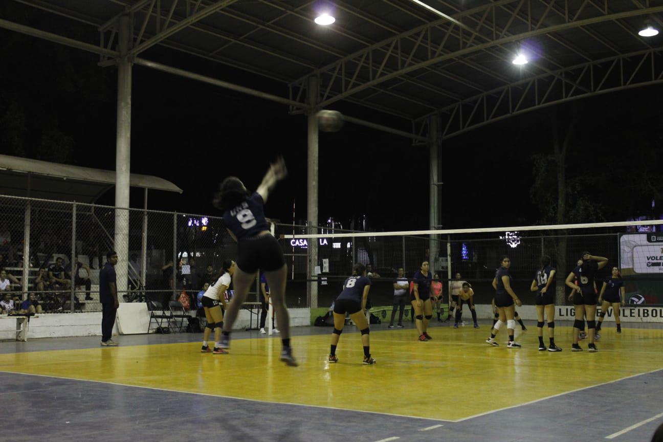 $!Todo un éxito el Torneo Navideño de Voleibol con Causa