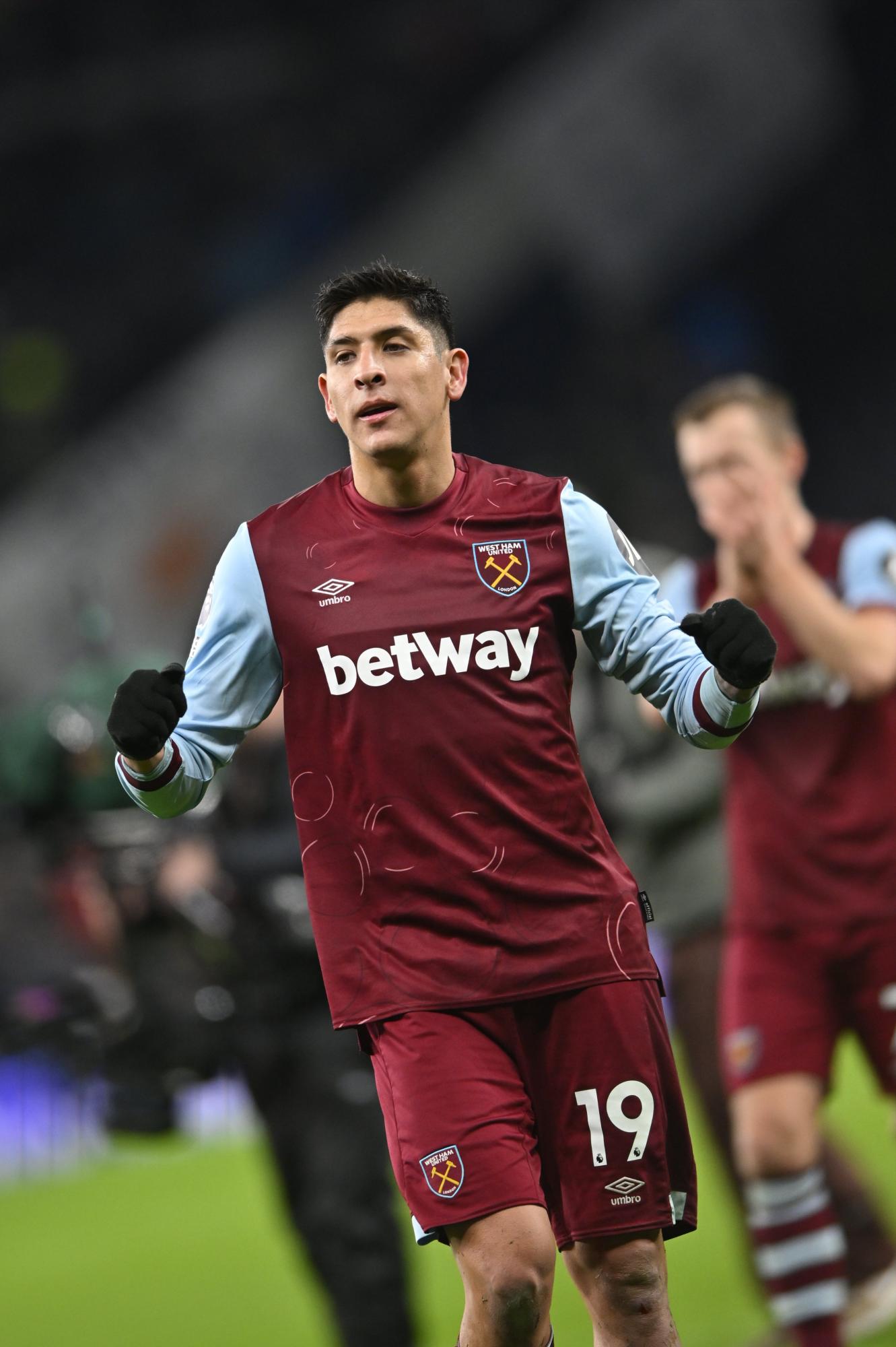 $!Edson Álvarez y el West Ham remontan en su visita al Tottenham