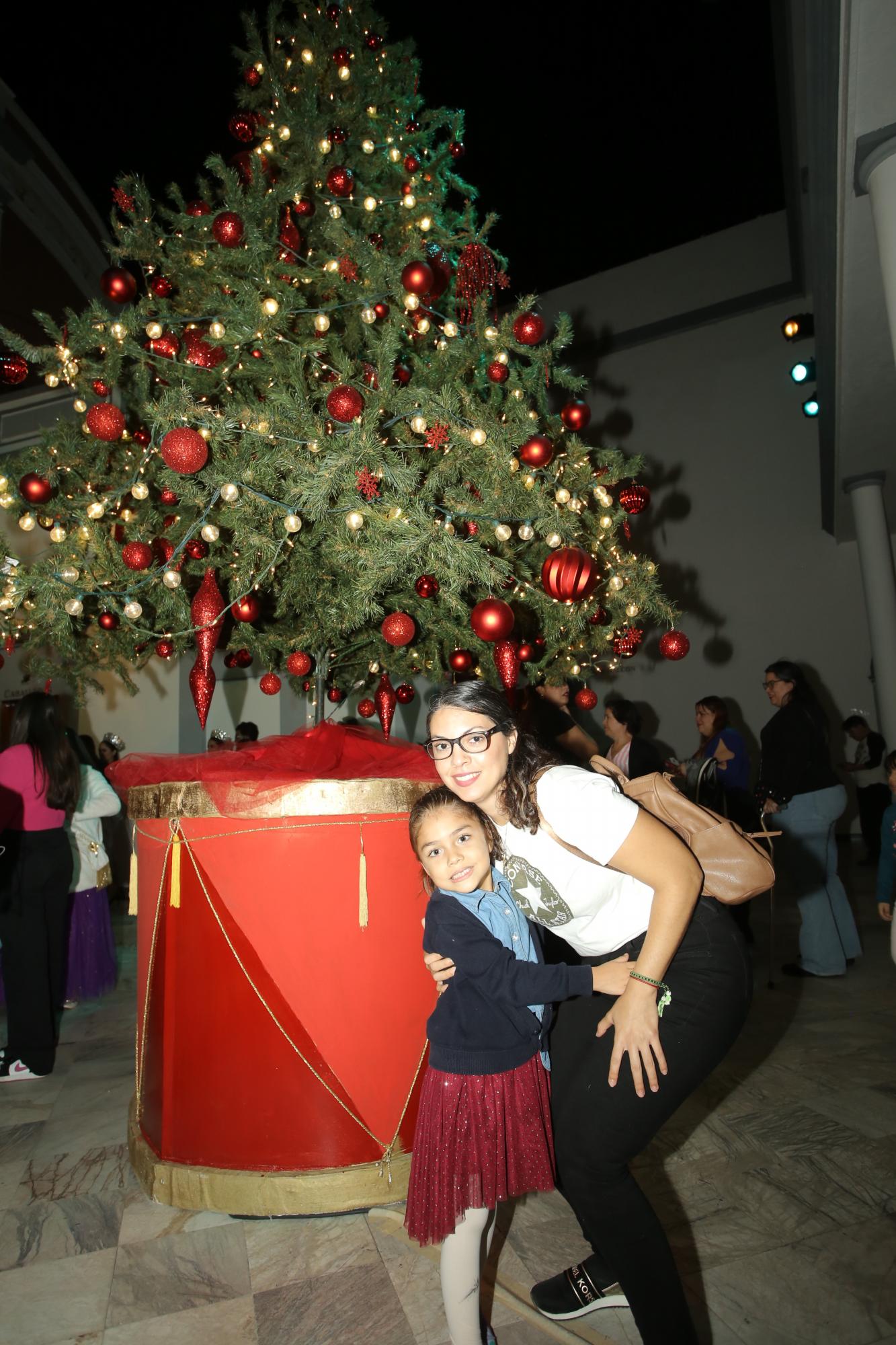 $!Jade Ruiz y Karen Cardos.