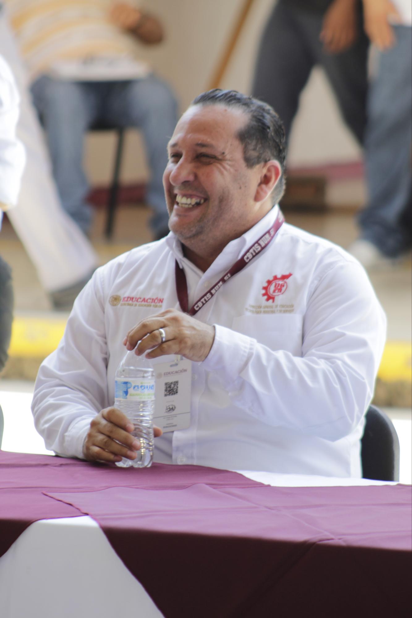 $!Muestran estudiantes del CBTIS 51 el proyecto Aprenden para emprender