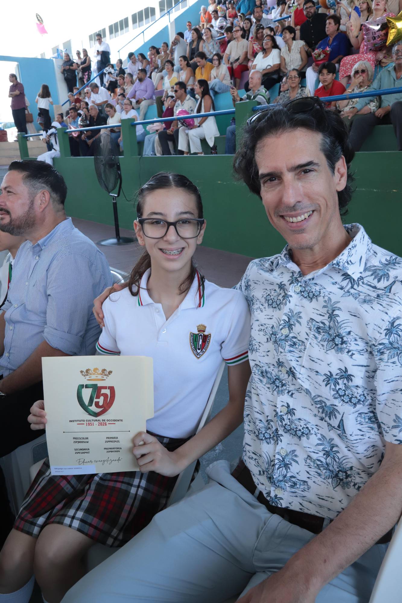 $!Ximena Urquijo junto a su papá Ricardo Urquijo.