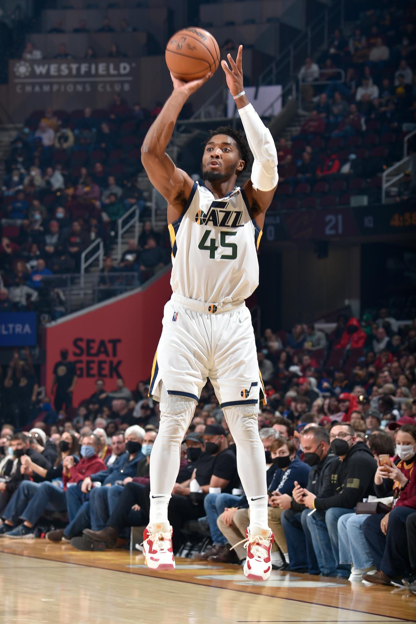 $!Donovan Mitchell y Utah Jazz hacen un partidazo contra Cleveland Cavaliers