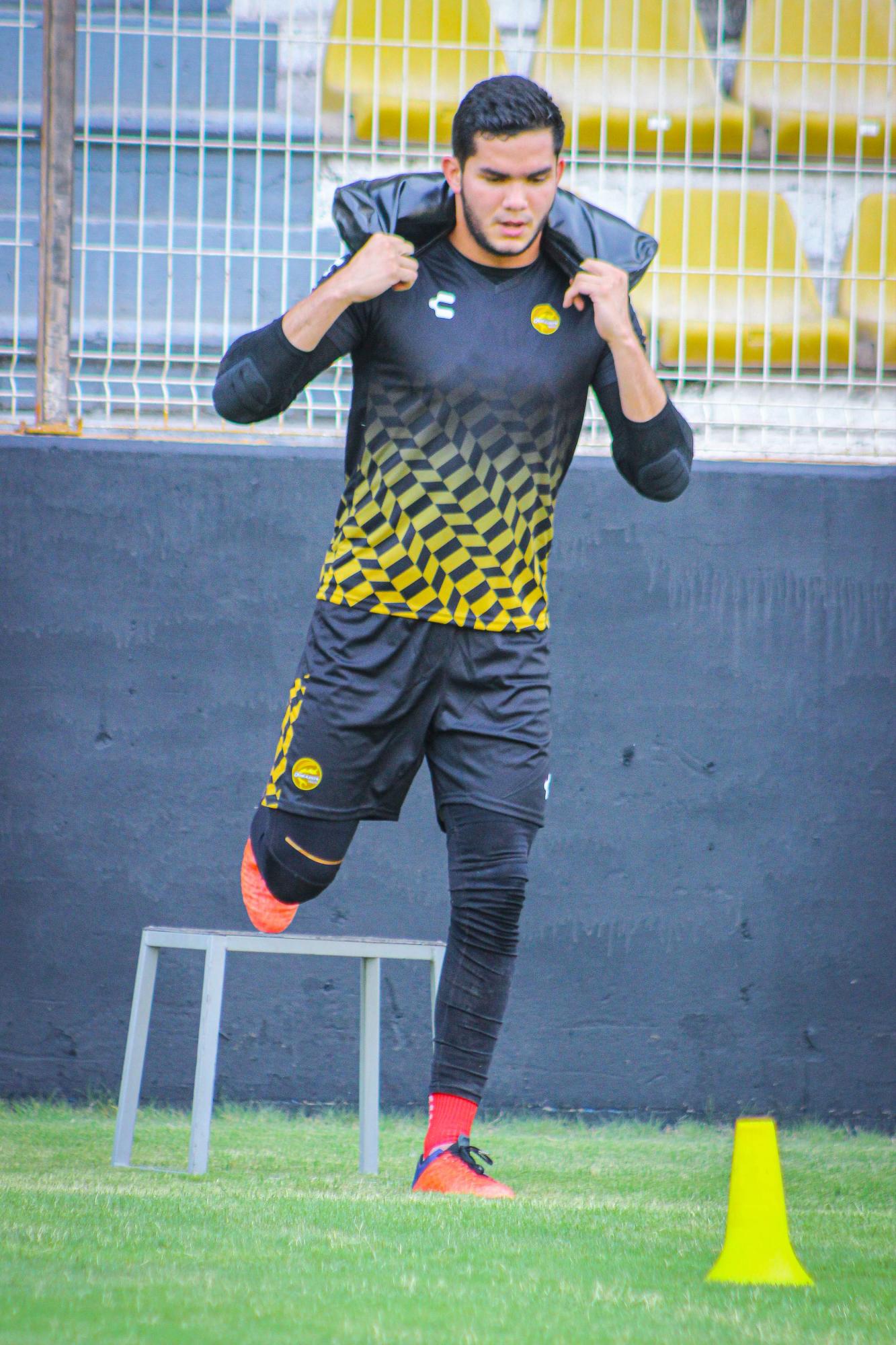 $!Me siento identificado con Dorados: Carlos Higuera