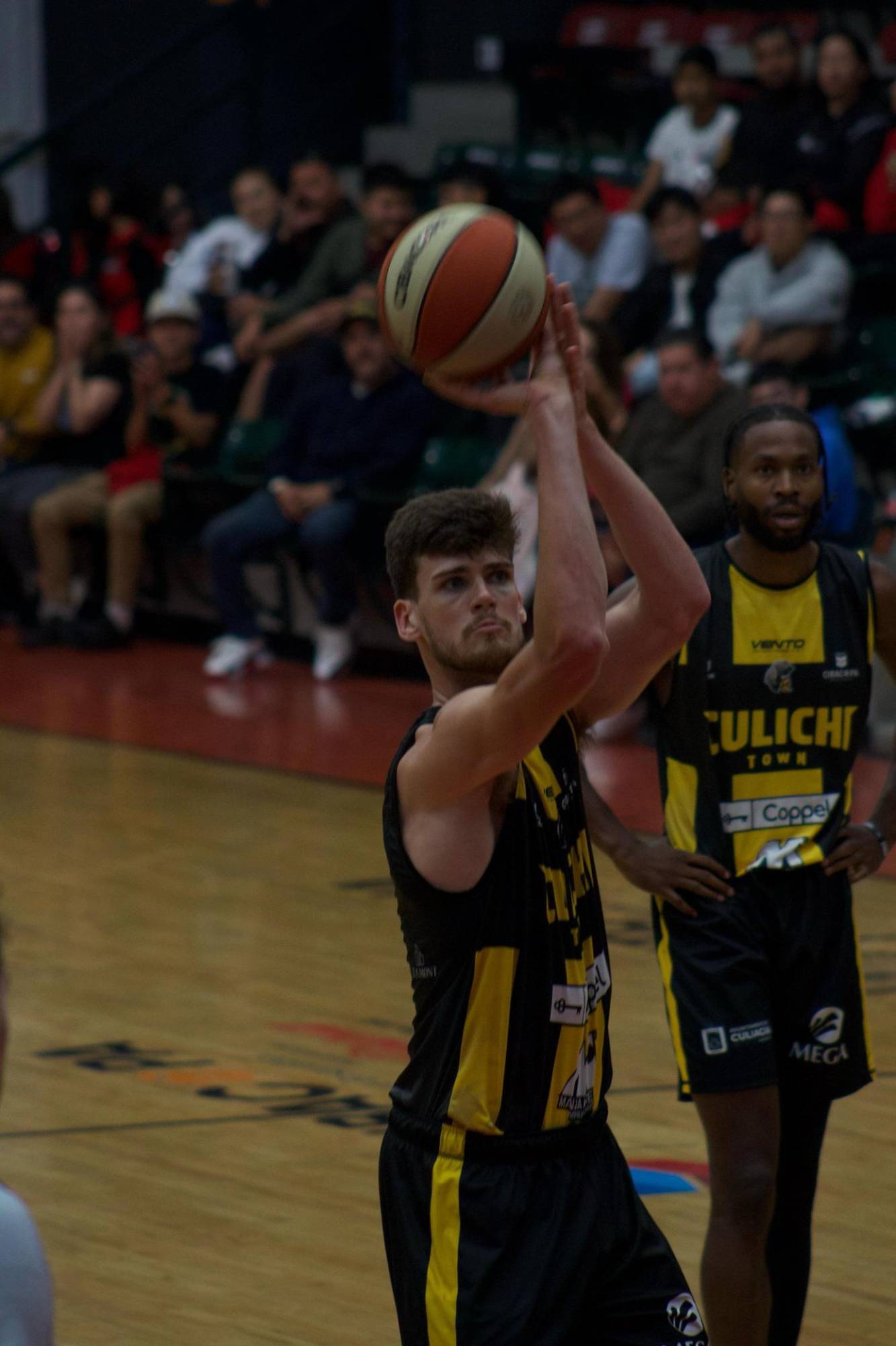 $!Caballeros de Culiacán barre a Zonkeys en la frontera