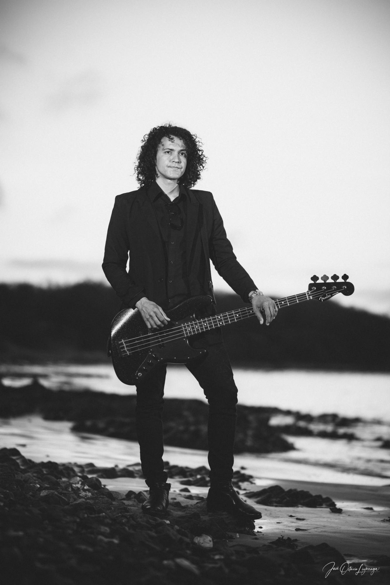 $!Fredy Lizárraga, el bisnieto de don Cruz que no quiso ser bandero y optó por el rock