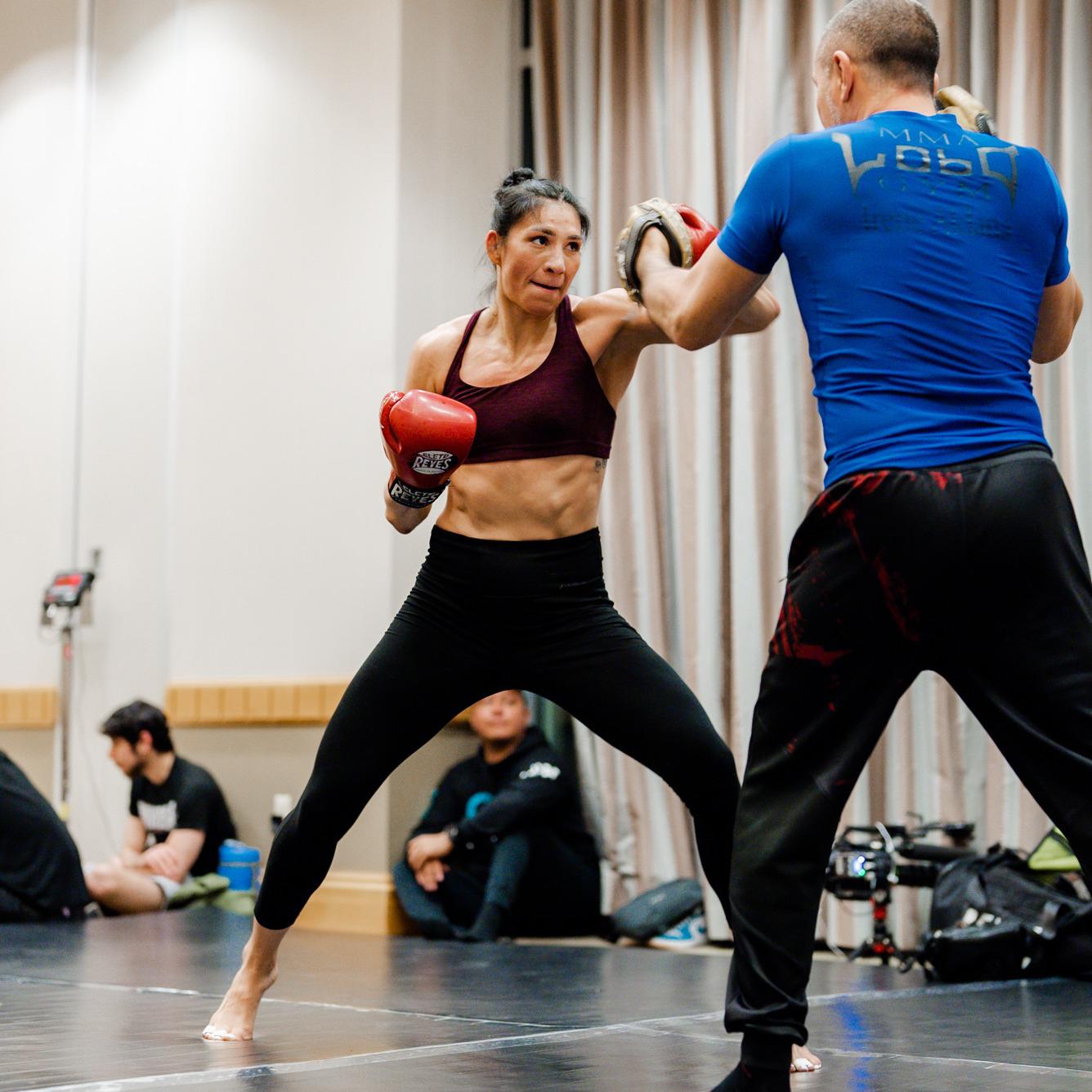 $!Sinaloense Aldana, lista para dar a México otro título en UFC