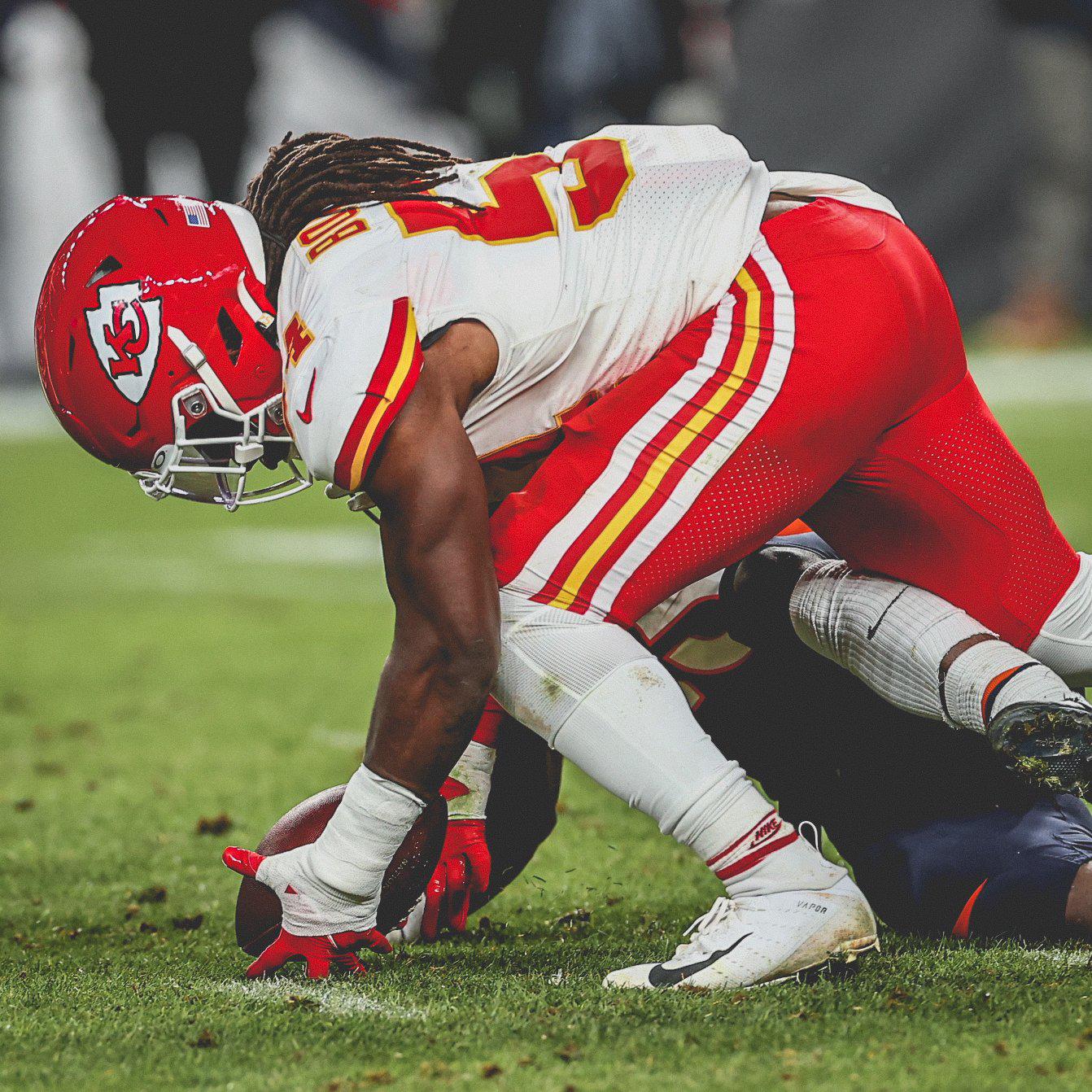 $!Los Chiefs derrotan a los Broncos y son líderes momentáneos de la AFC