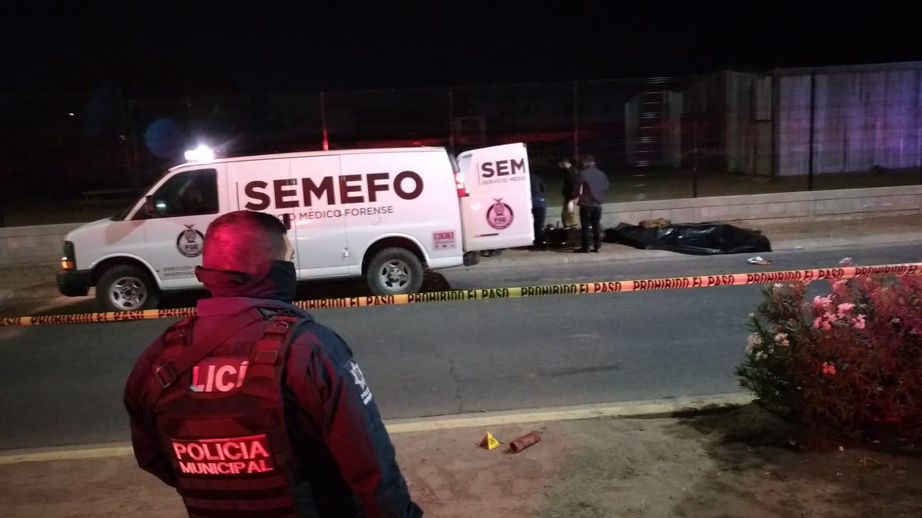 $!En Culiacán, asesinan a balazos a un joven en Villas del Río