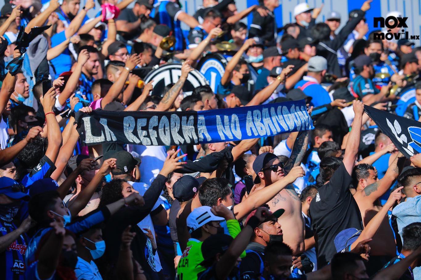 $!Dueños del futbol no erradican las barras porque son parte de su negocio: académicos