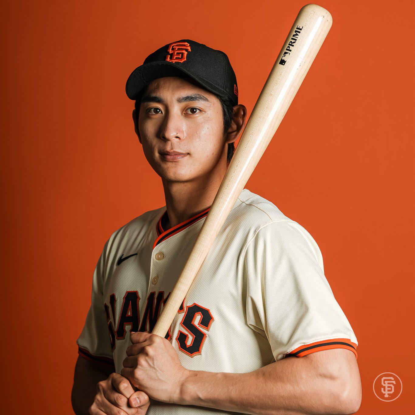 $!Los Gigantes presentaron a Jung Hoo Lee en el Oracle Park