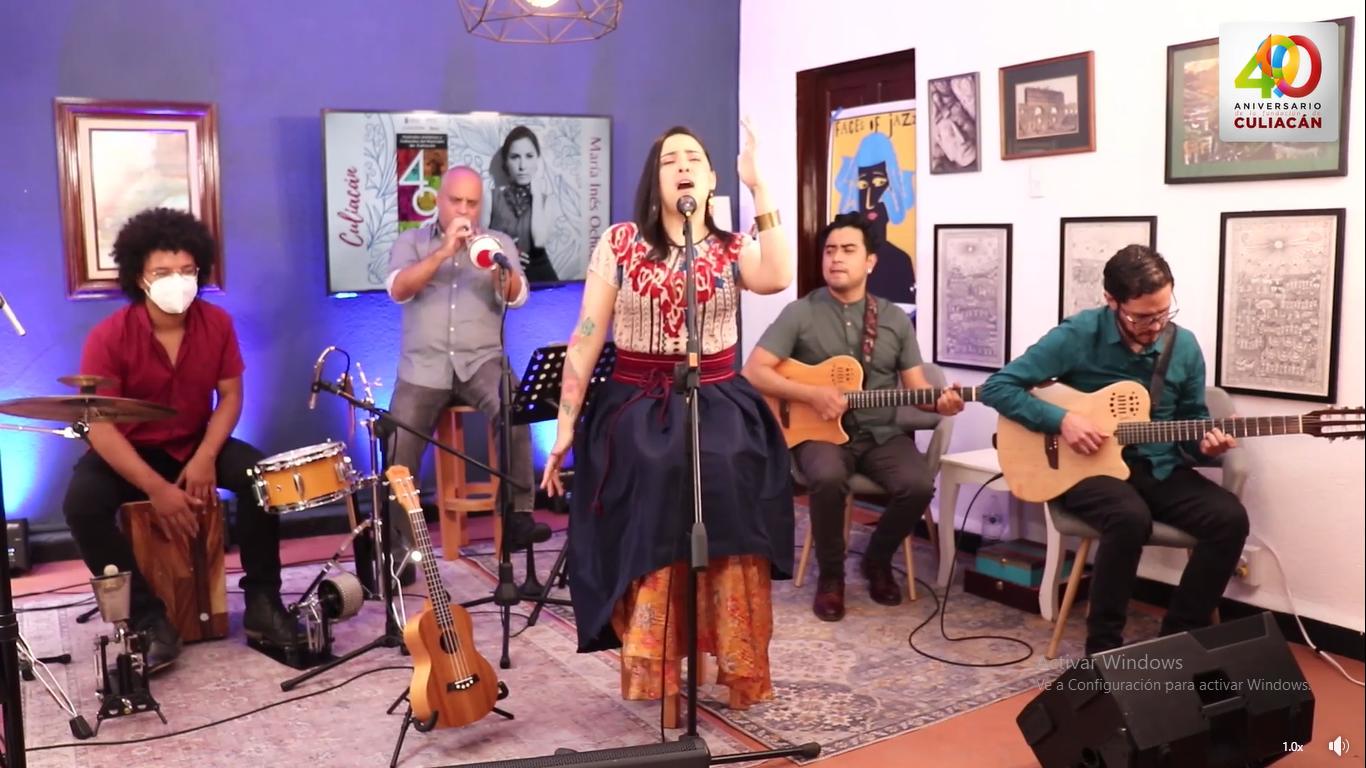 $!Canta María Inés Ochoa temas ‘Del alma’ para celebrar a Culiacán