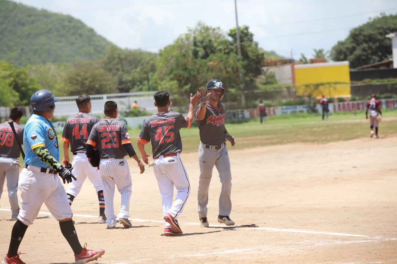 $!Se coronan campeones absolutos Ahijados de Chito Cano, en Club Polluelos