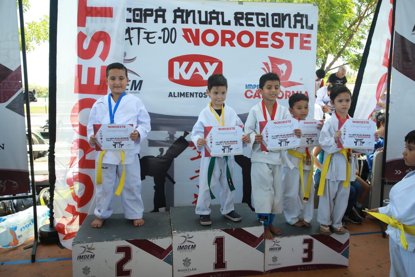 $!Fomentan el deporte en la edición 24 de la Copa Datemex de Karate-Do