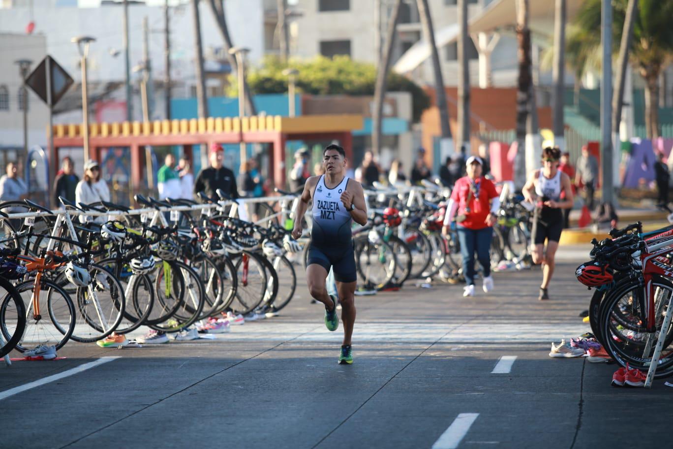 $!Mazatlán y Ahome, los reyes del triatlón estatal