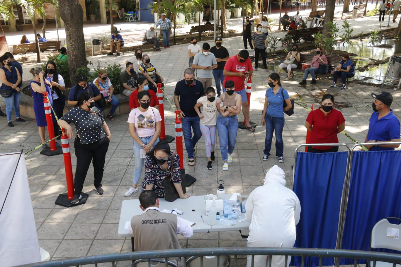$!En Culiacán, aumenta la demanda de pruebas Covid en módulo de pruebas gratis