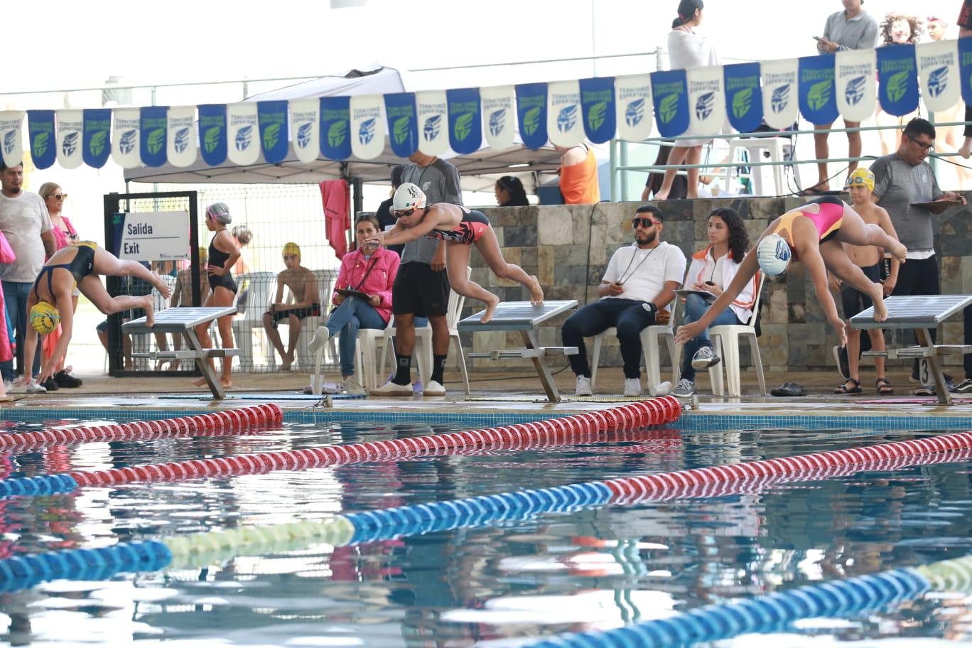 $!Alberca Olímpica Mazatlán domina Copa de Natación Espartanos