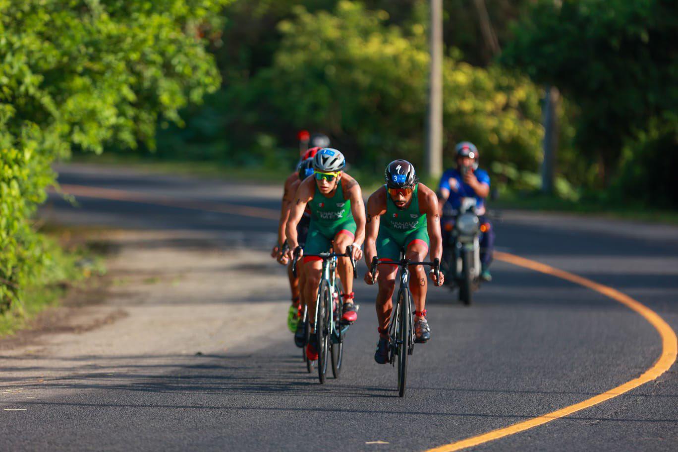 $!México arrasa en debut de triatlón en San Salvador 2023