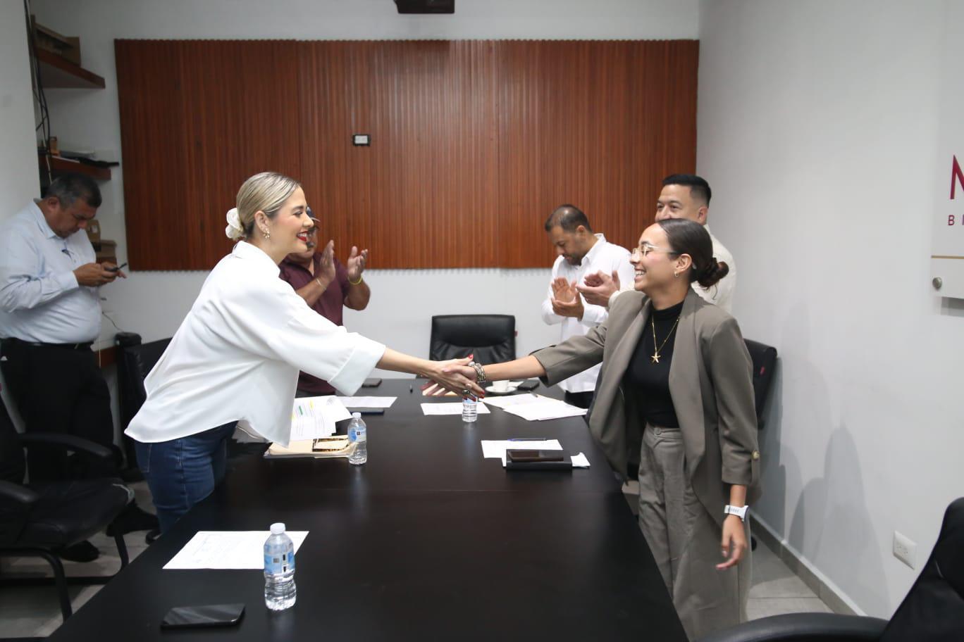 $!Arantxa Fernanda Ahumada Rosas es la nueva titular del IMJU en Mazatlán