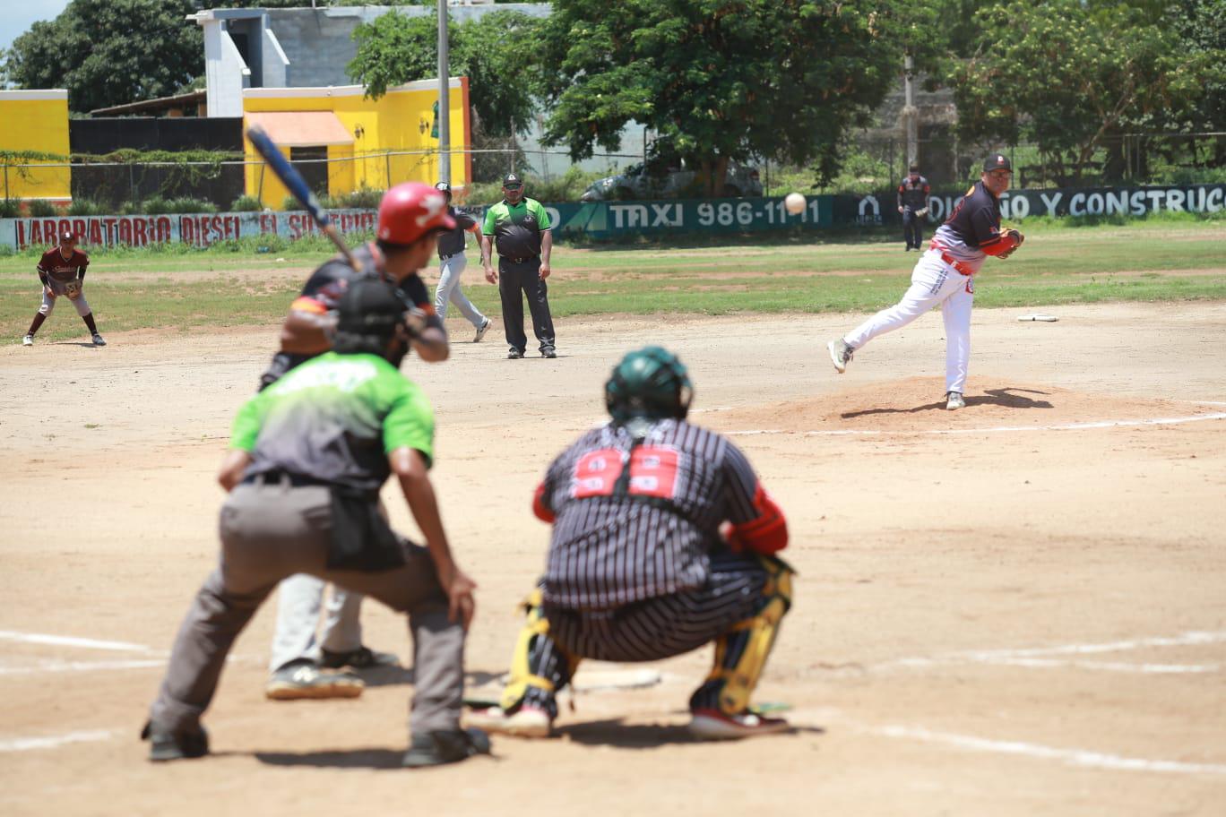 $!Se coronan campeones absolutos Ahijados de Chito Cano, en Club Polluelos
