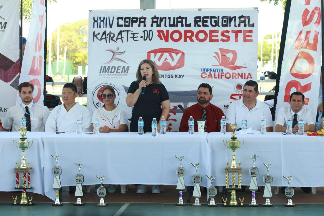 $!Gran fiesta viven karatecas en inauguración de Copa Noroeste