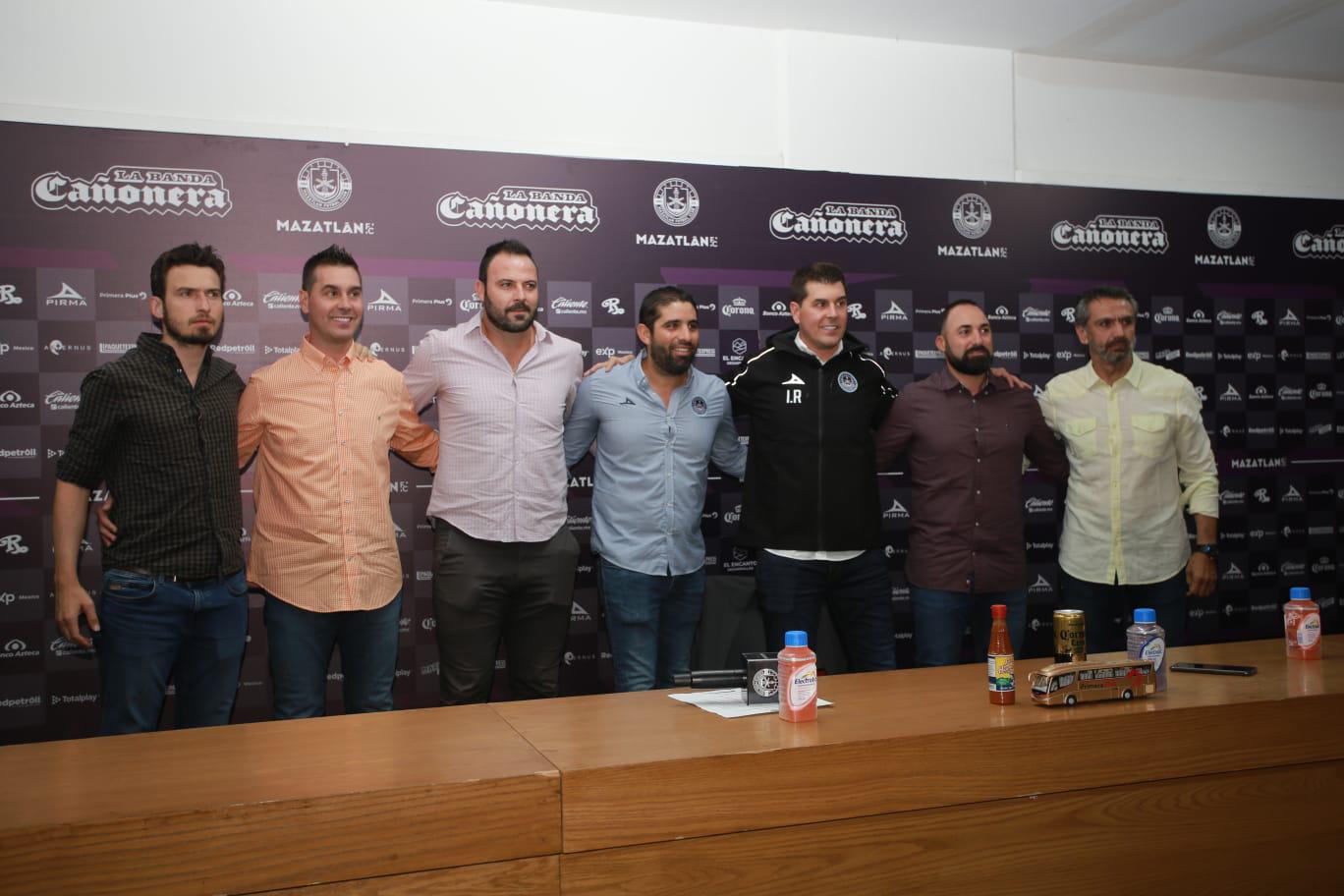 $!Queremos que los equipos que vengan a Mazatlán vivan un infierno: Ismael Rescalvo