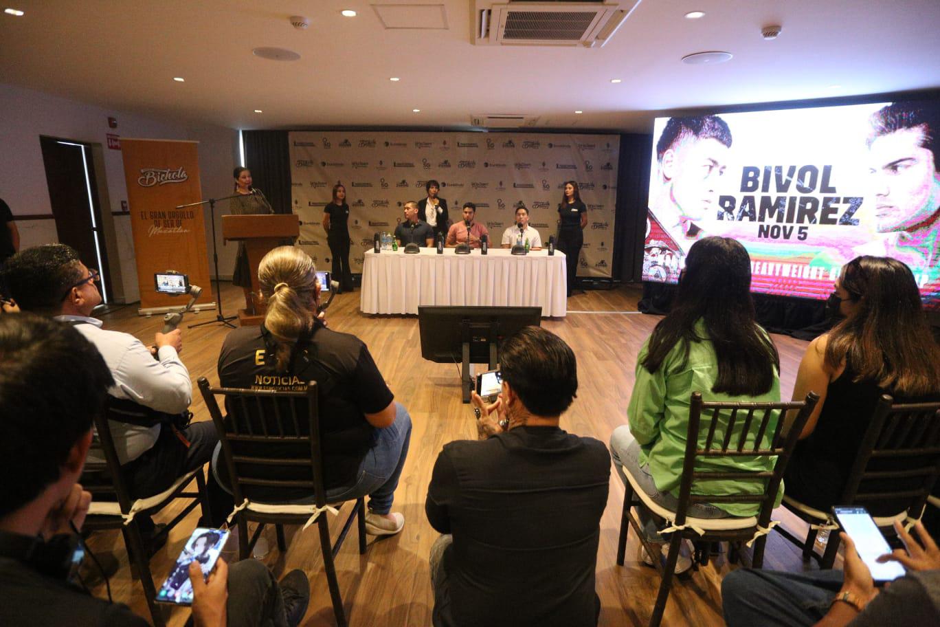 $!De ganar a Bivol, ‘Zurdo’ Ramírez pelearía en 2023 en el Kraken, en Mazatlán