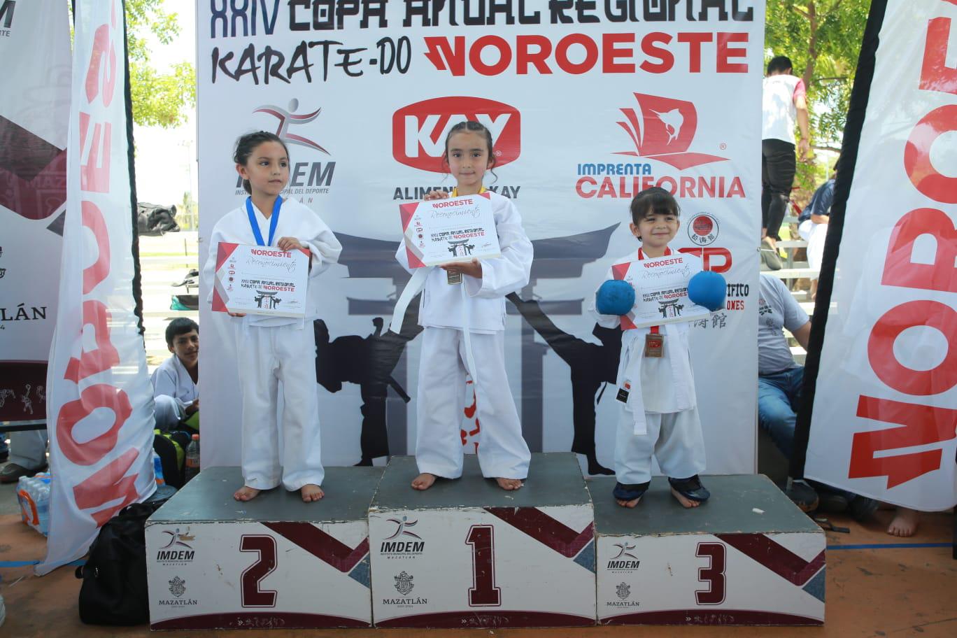 $!Fomentan el deporte en la edición 24 de la Copa Datemex de Karate-Do