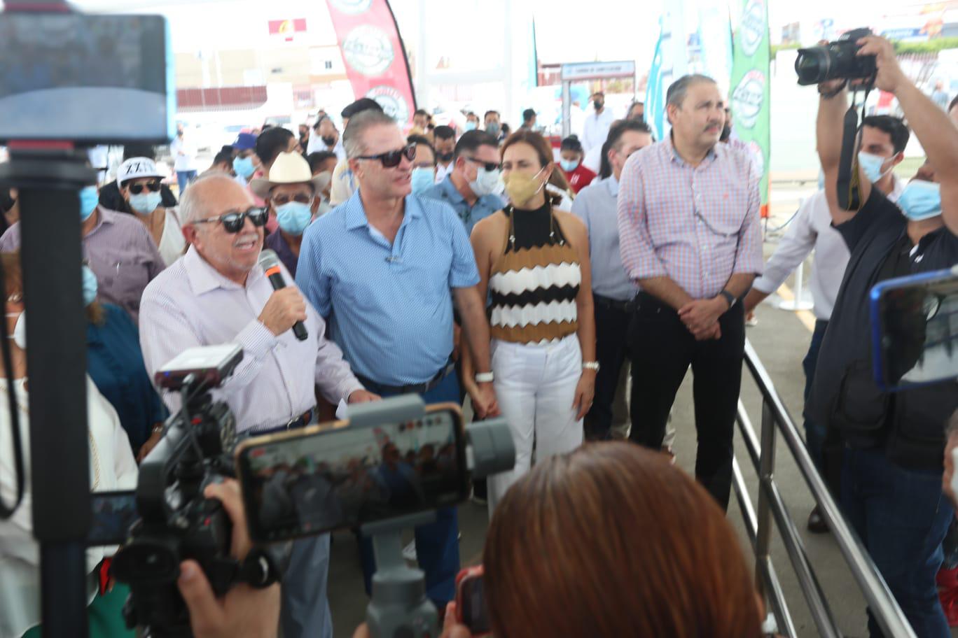 $!Con una inversión de más de $30 millones inauguran techumbre de Alberca Olímpica de Mazatlán