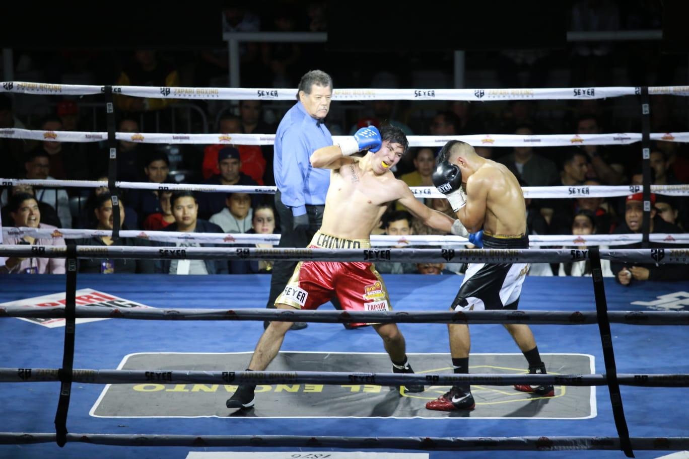 $!‘Veneno’ alarga su invicto en función Combate en el Pacífico