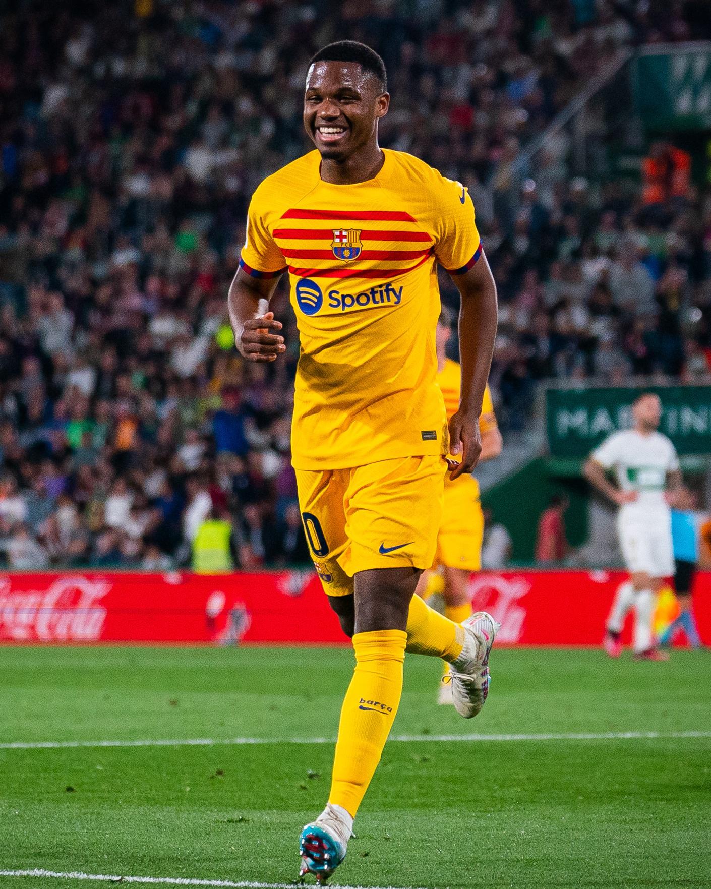 $!Barcelona golea al Elche y acaricia título