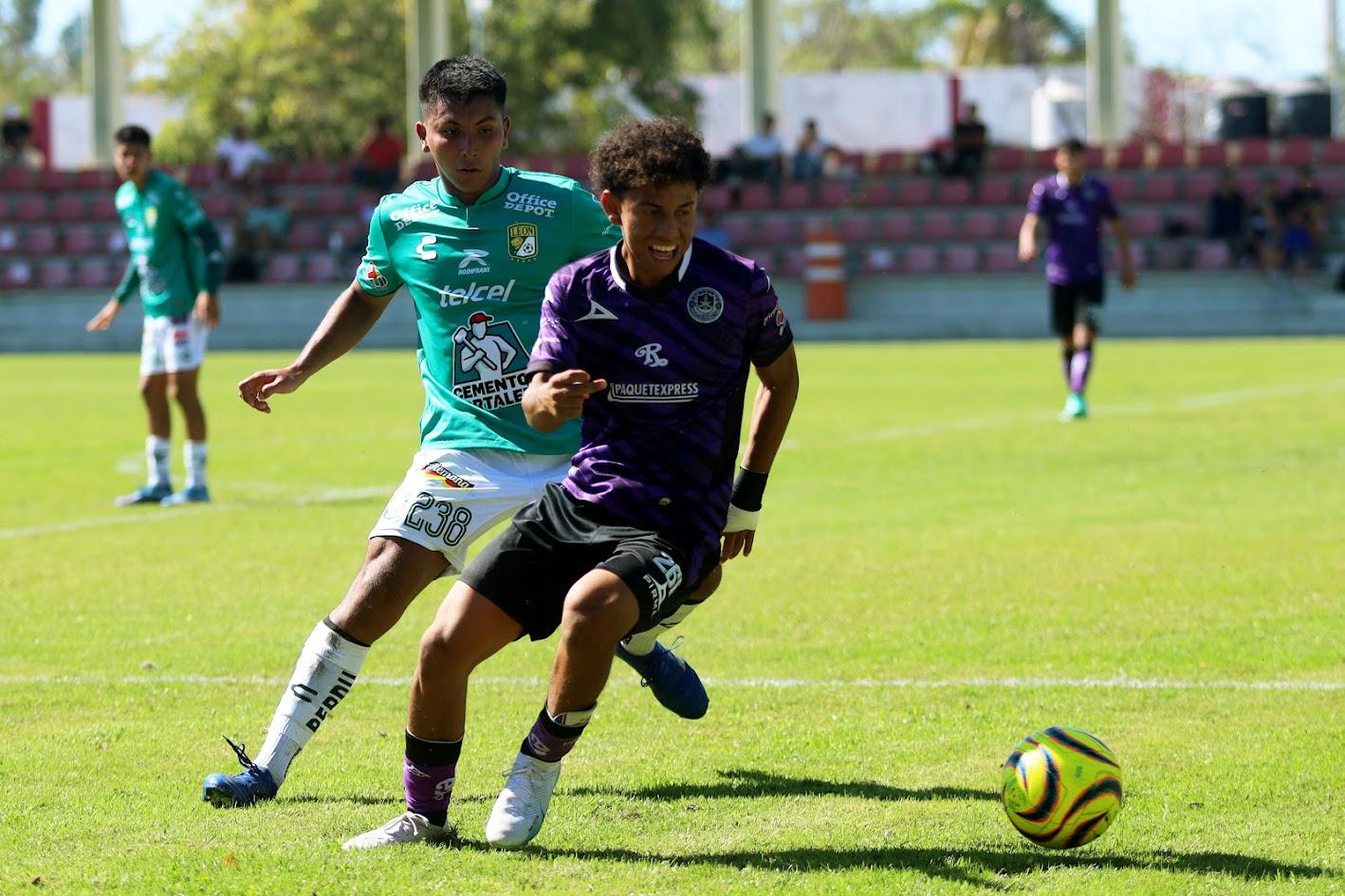$!La Armería Sub 23 vence al León en la Unidad Deportiva Benito Juárez