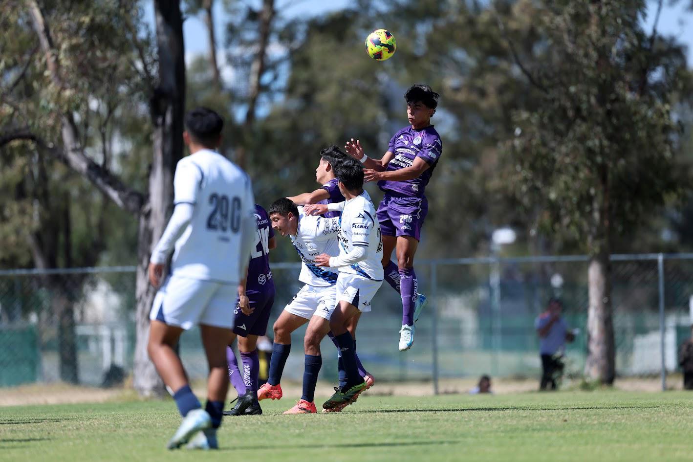 $!La Armería Sub 19 suma puntos ante el Puebla