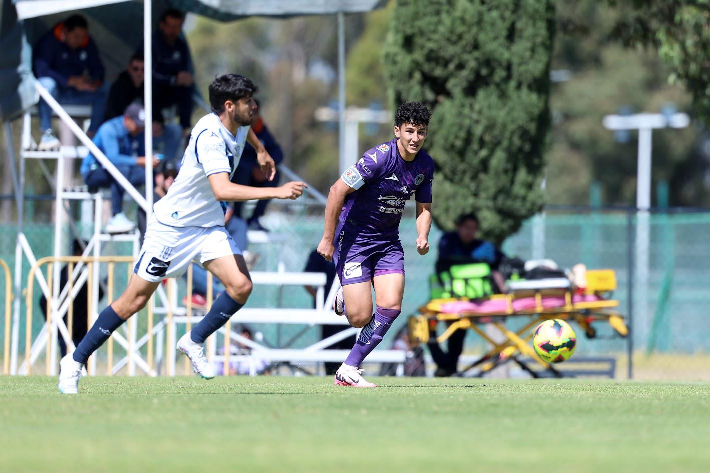 $!La Armería Sub 19 suma puntos ante el Puebla