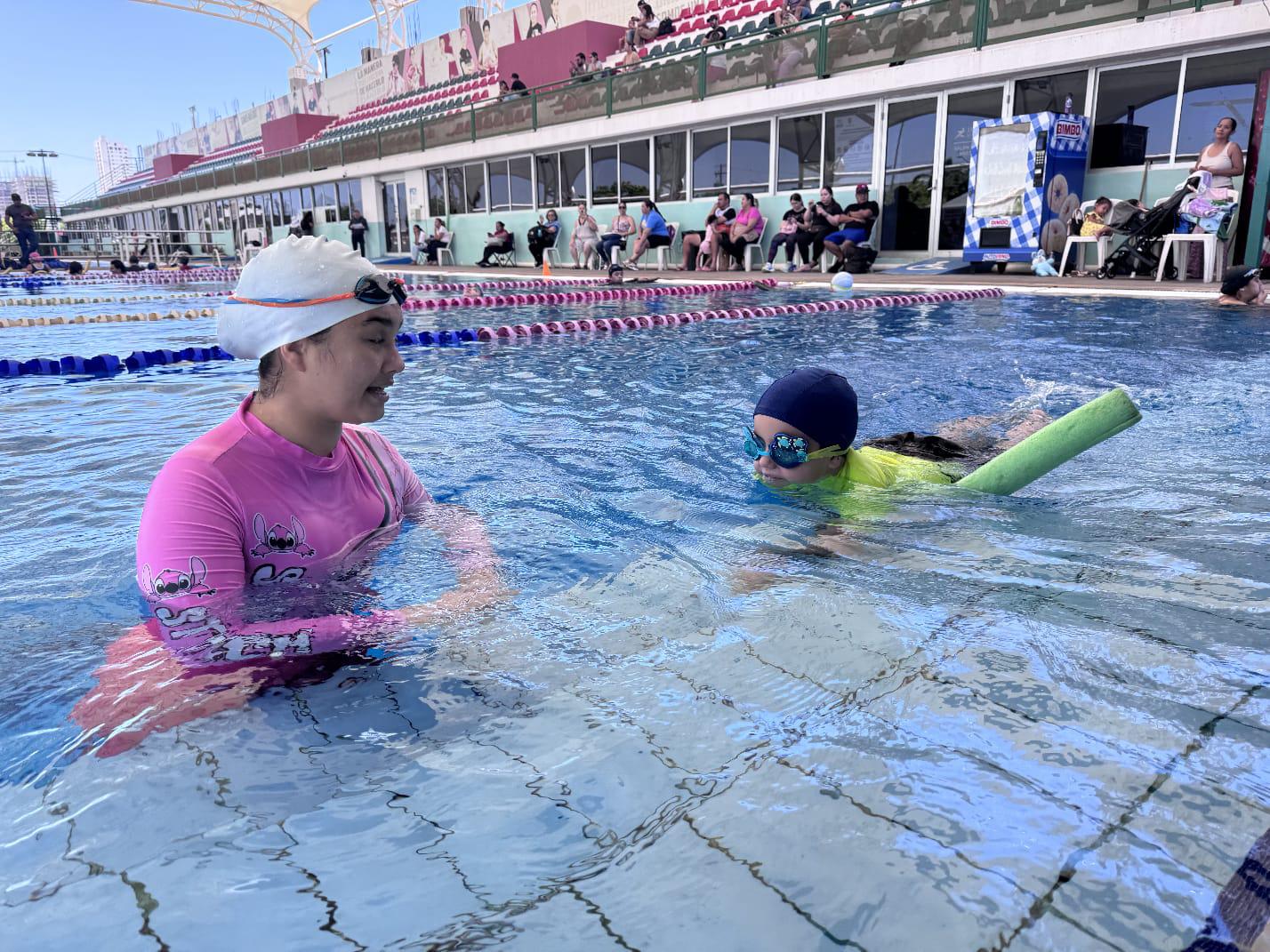 $!Gran respuesta al Curso Intensivo de Natación de Verano